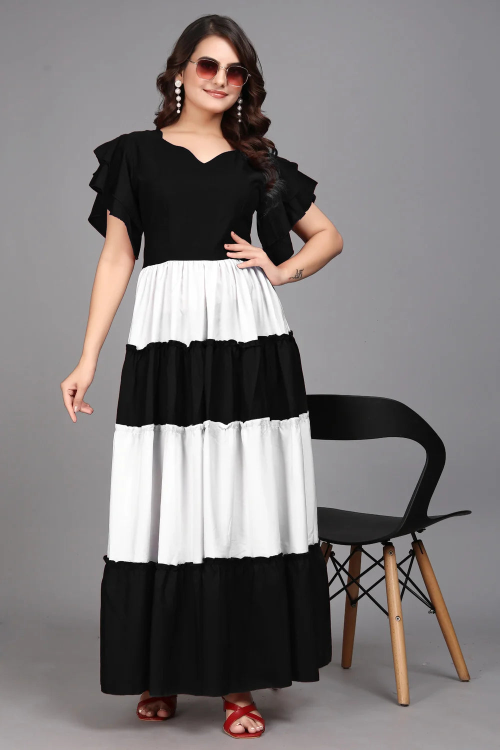 black colourblocks solid flared maxi dress for casual & party wear
