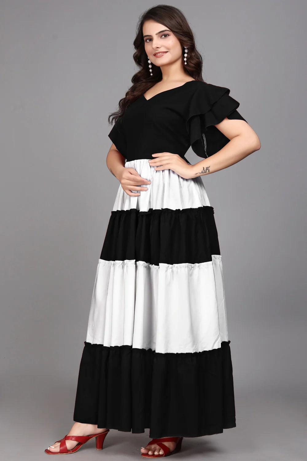 black colourblocks solid flared maxi dress for casual & party wear